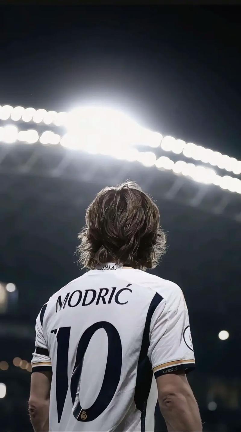 解析“热门球队溢价”：品牌效应如何抬高盘口？（透视热门球队溢价：品牌效应如何推高盘口？）